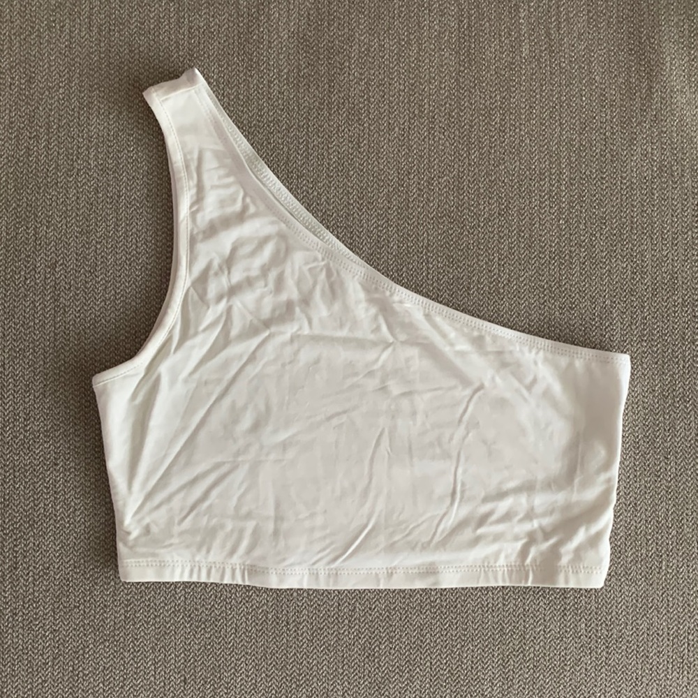 🚫 SOLD 🚫 | Cotton On One Shoulder Crop Top, S